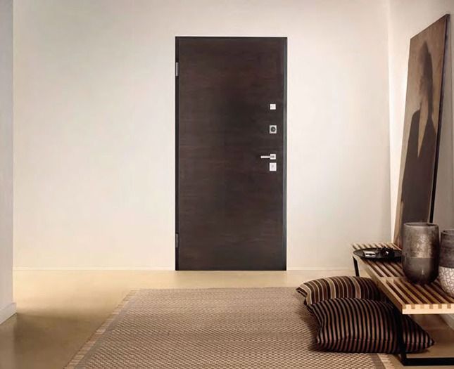 Une porte palière
