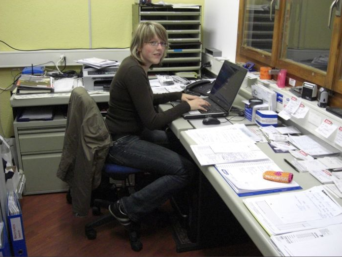 Büroarbeit ⁄ Rechnungen ⁄ Kundendaten verwalten