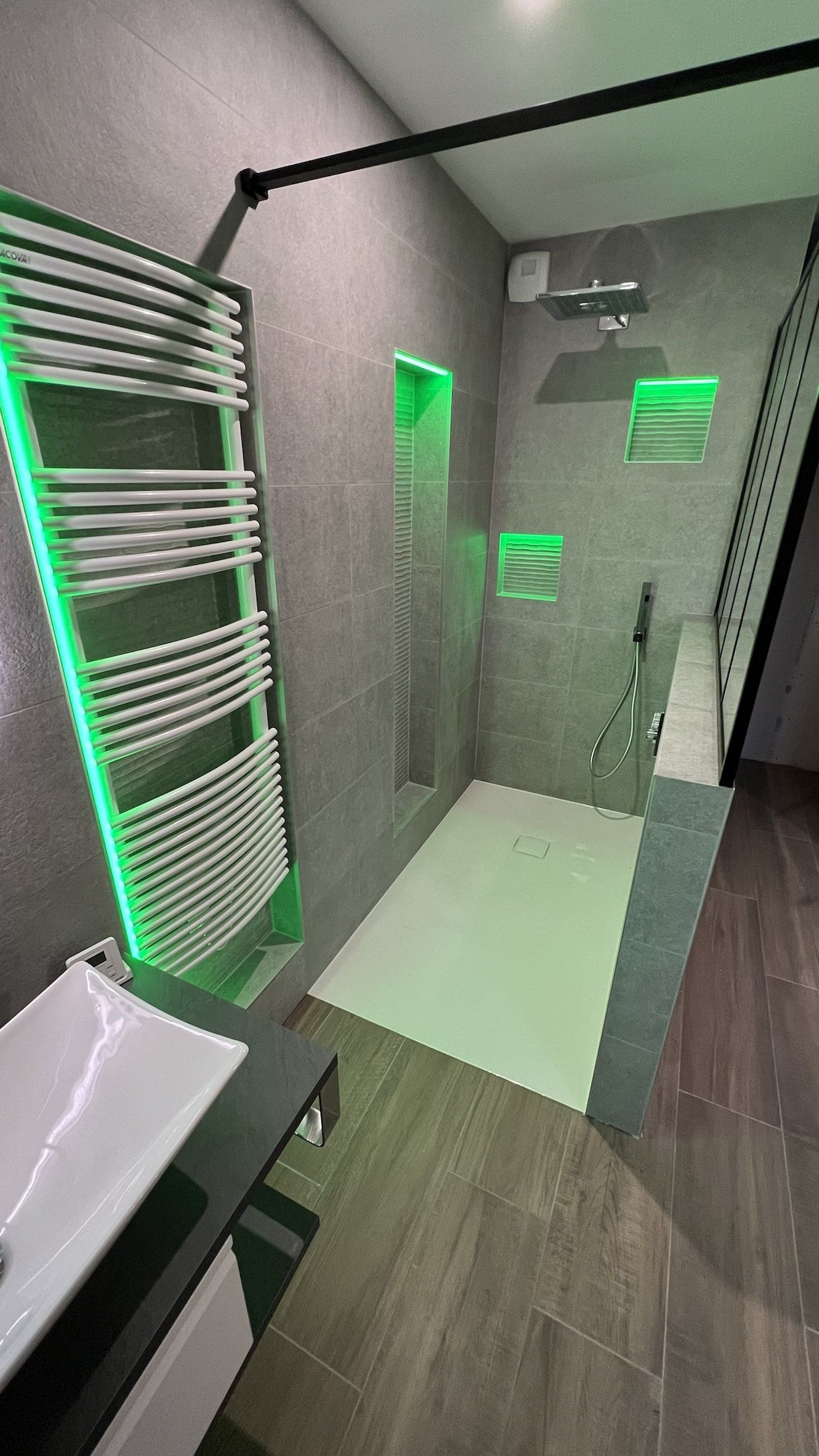 Douche parentale avec Niches éclairées