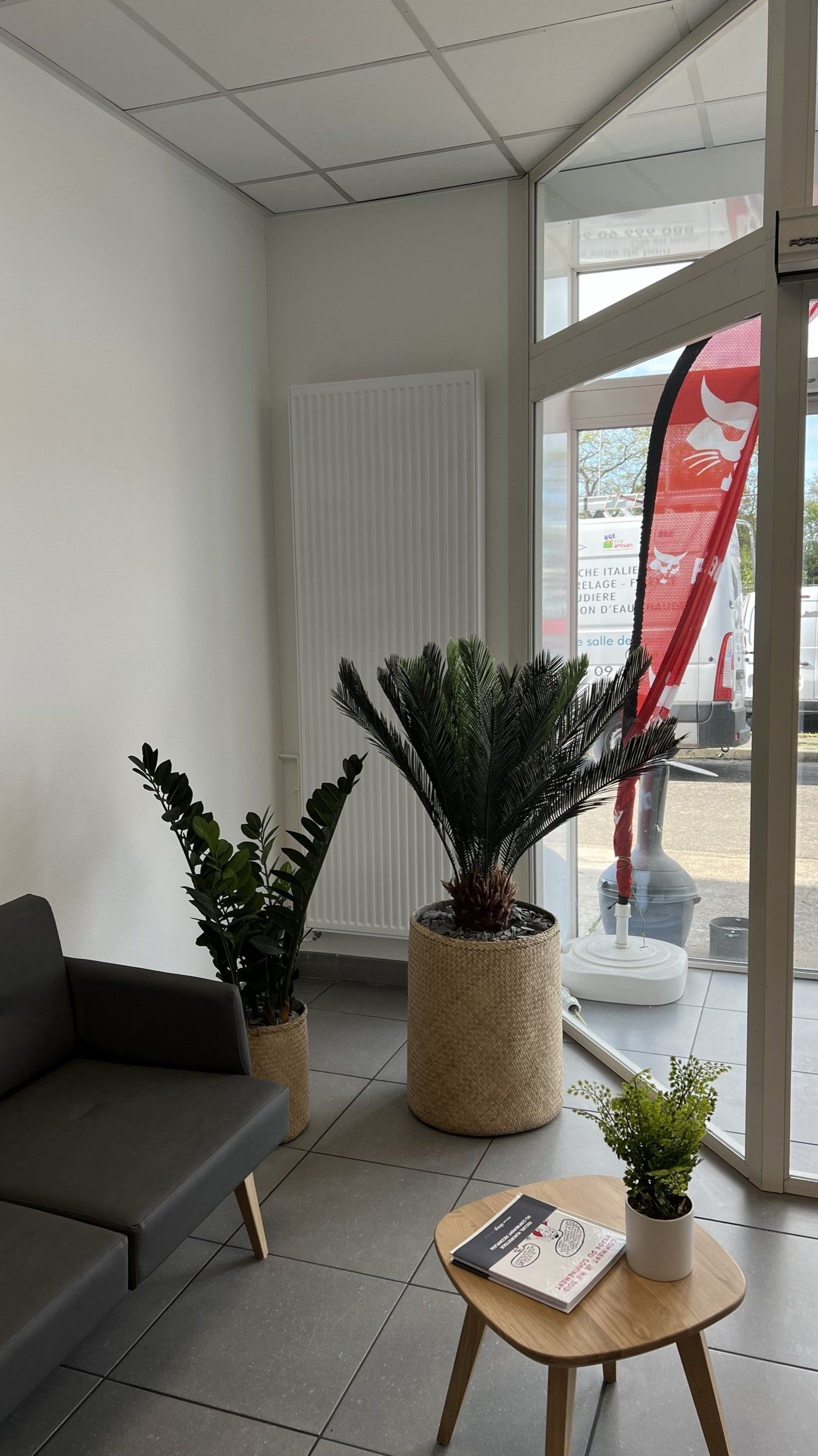 Remplacement des Radiateurs et rénovation complète de 3 Sanitaires d'une usine de fabrication à Pontchateau