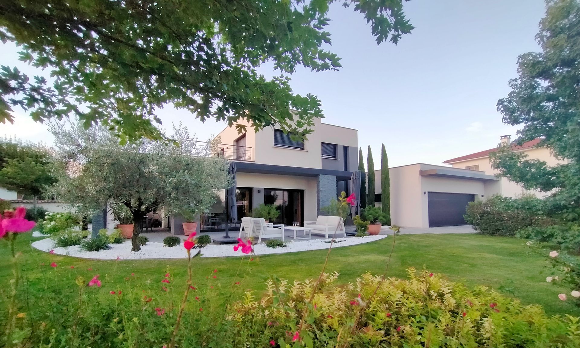 Villa domi point de vue jardin