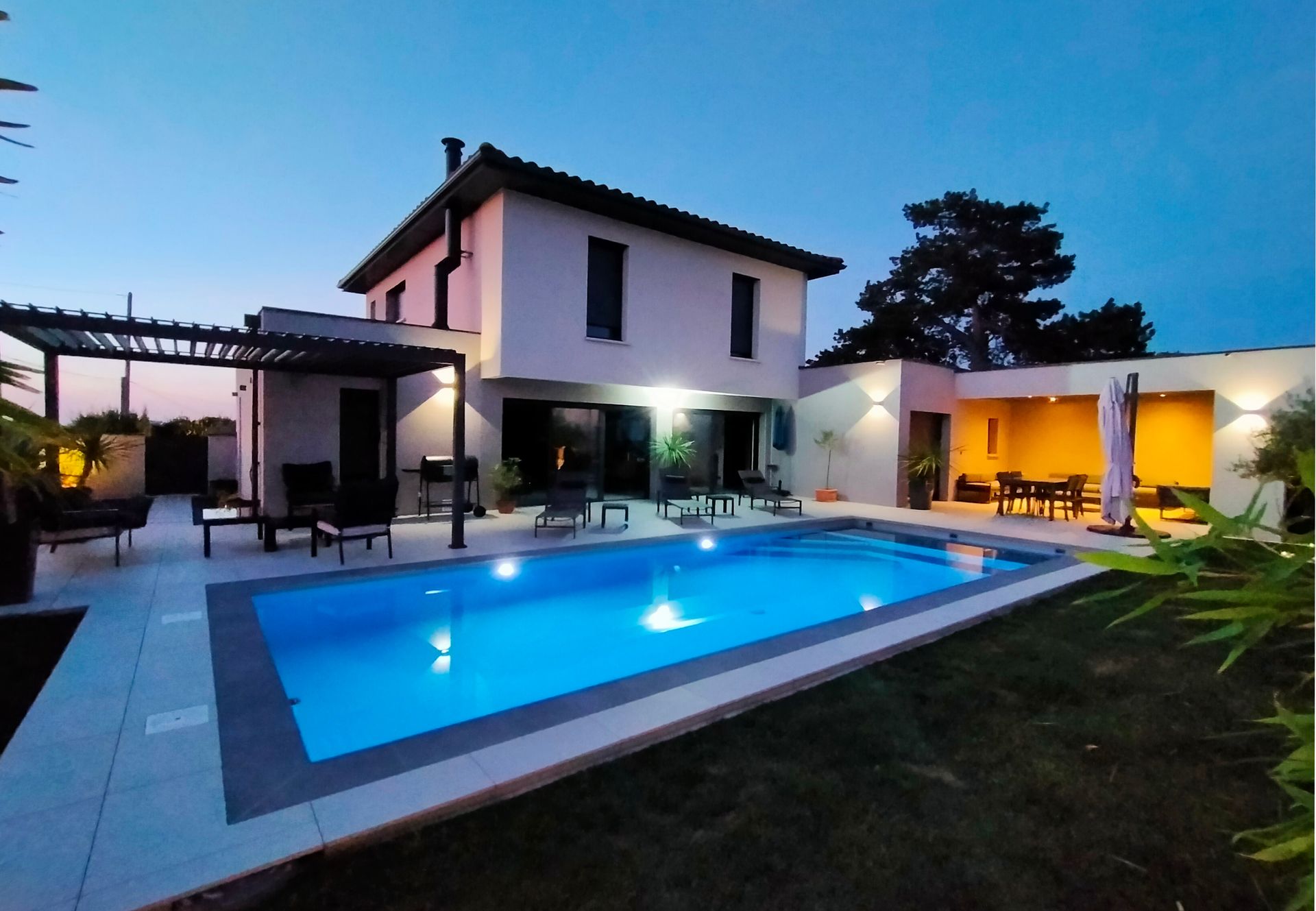 Villa Erva point de vue jardin avec piscine