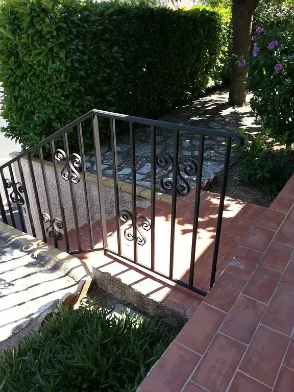 Garde-corps noir pour escalier