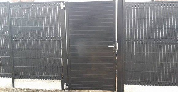 Pose de portillon en aluminium