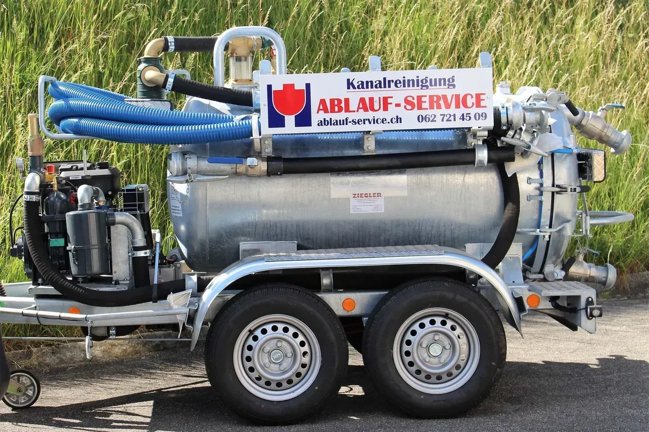 Schachtentleerung Staffelbach Kanalreinigung Ablauf-Service