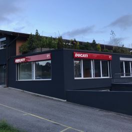 Red-Zone Motos - Concessionnaire officiel motos Ducati et Kawasaki