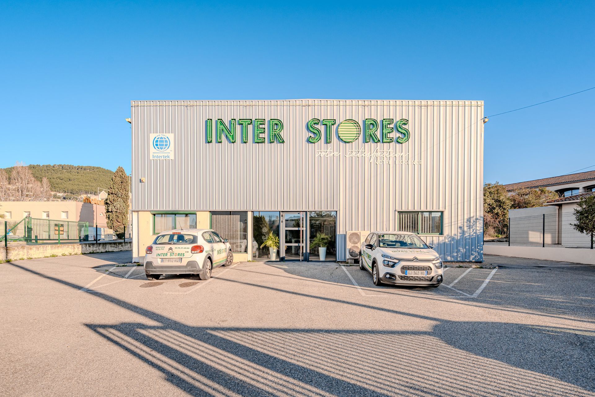 Bâtiment de Inter Stores de La Valette-du-Var.