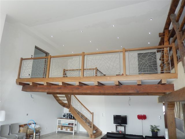 Escaliers en bois et acier