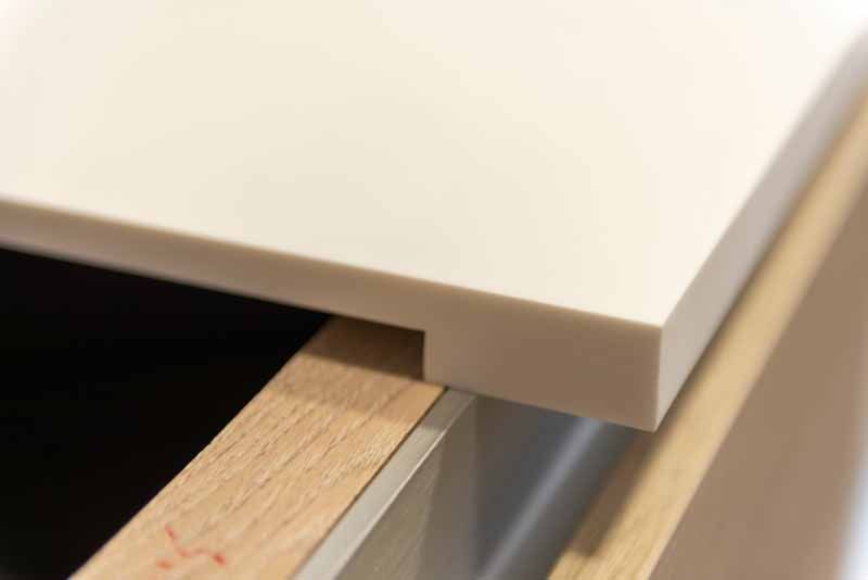 Installation d'une plaque de Corian