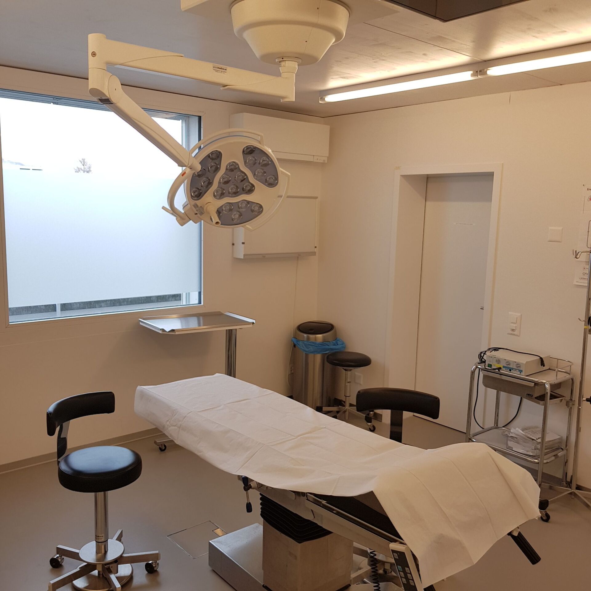 Behandlungsraum - Kinderchirurgie Dr. Nicola Moser Zürich