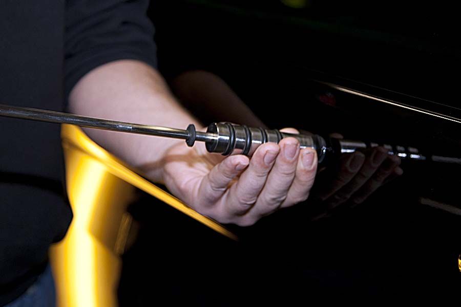 Dellen Ausbeulservice GmbH – Spezialwerkzeug zur Dellenbeseitigung