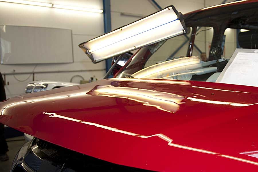 Dellen Ausbeulservice GmbH – Dellen auf einem Fahrzeugdach