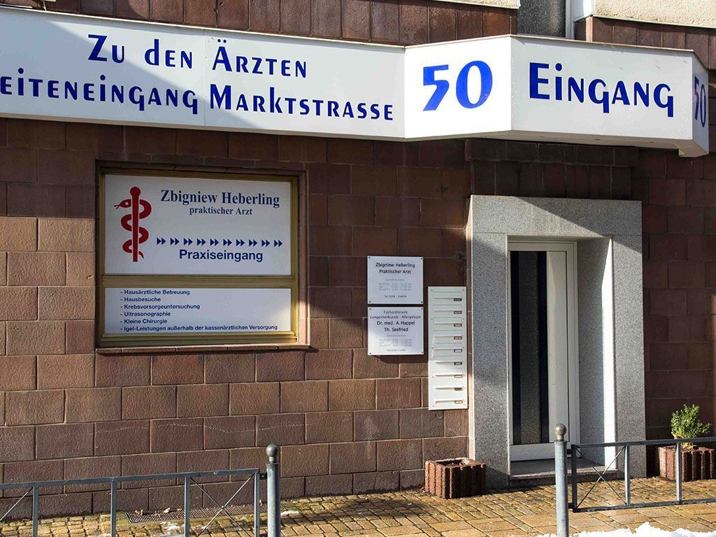 Eingang Marktstrasse | lungenaerzte-oberhausen.de