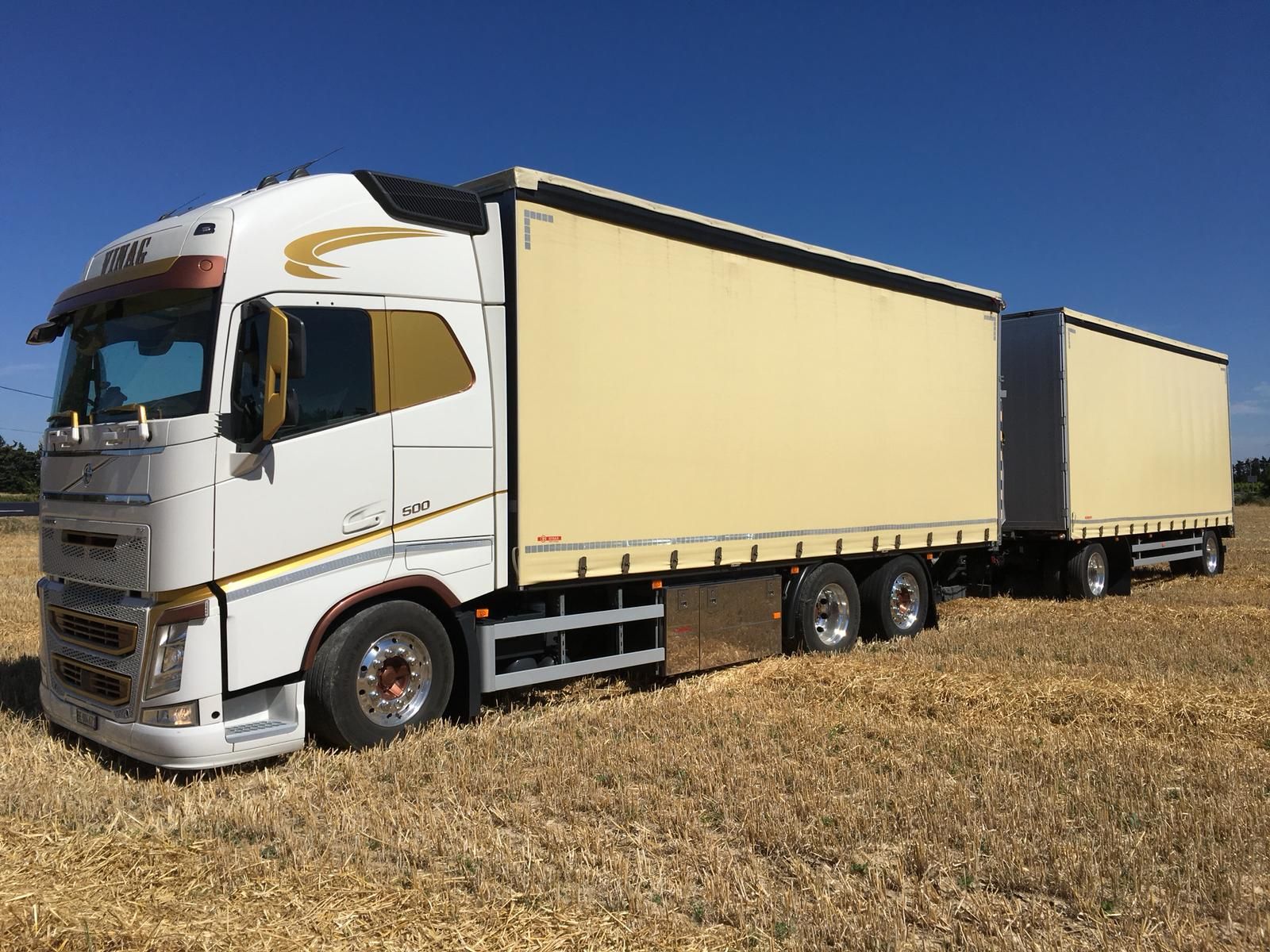 Nationale und internationale Transporte - Vinag-Transporte in Lengnau im Aargau