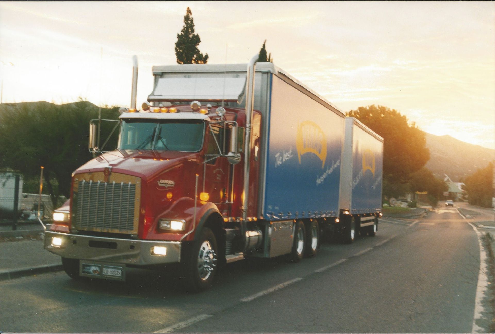 Nationale und internationale Transporte - Vinag-Transporte in Lengnau im Aargau