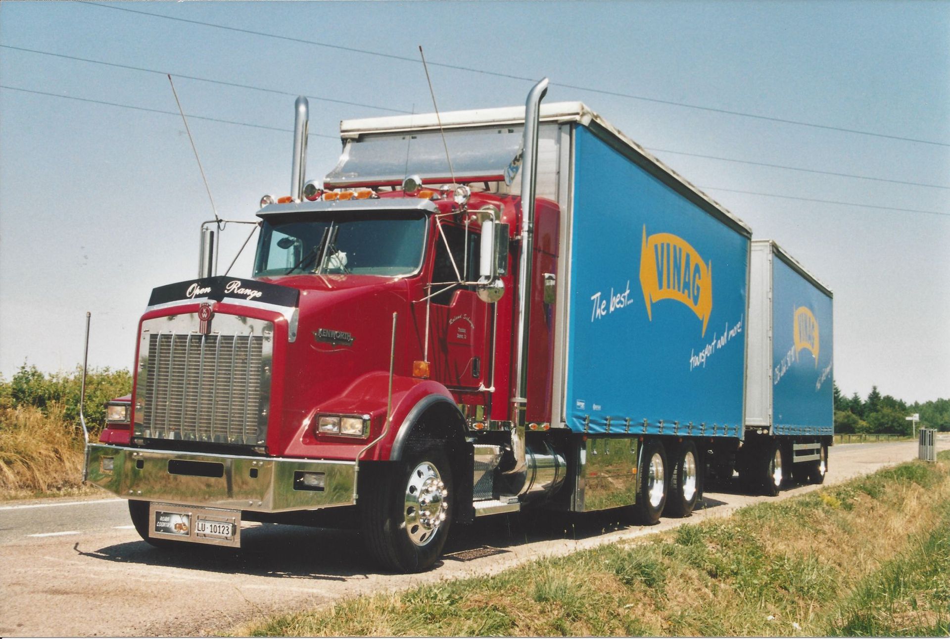Nationale und internationale Transporte - Vinag-Transporte in Lengnau im Aargau