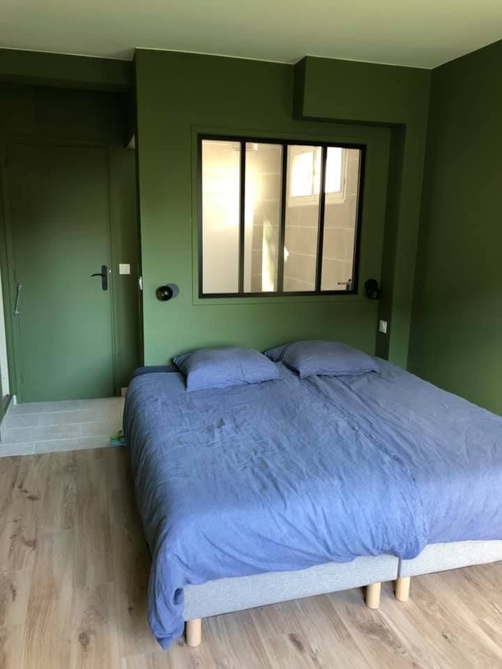 Peinture d'une chambre en vert