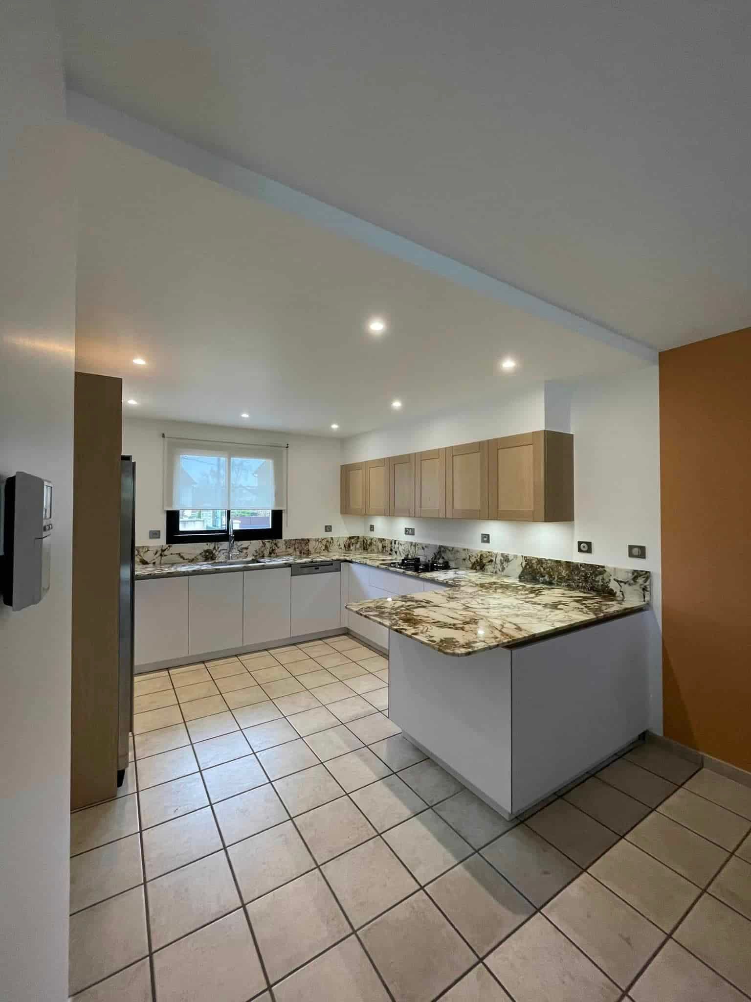 Faux plafond dans une cuisine