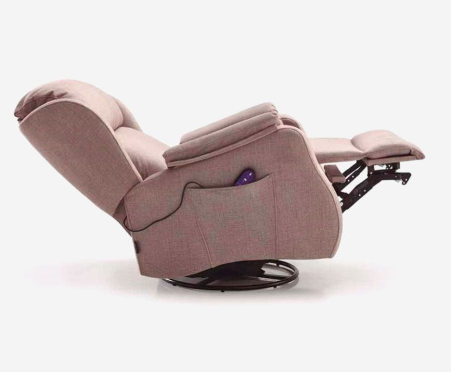 Sillón reclinable tapizado en color rosa, reposapiés y respaldo extendidos, botones de control visibles.