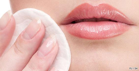 Beauté_maquillage_visage_fond_de_teint_SH_130131.jpg