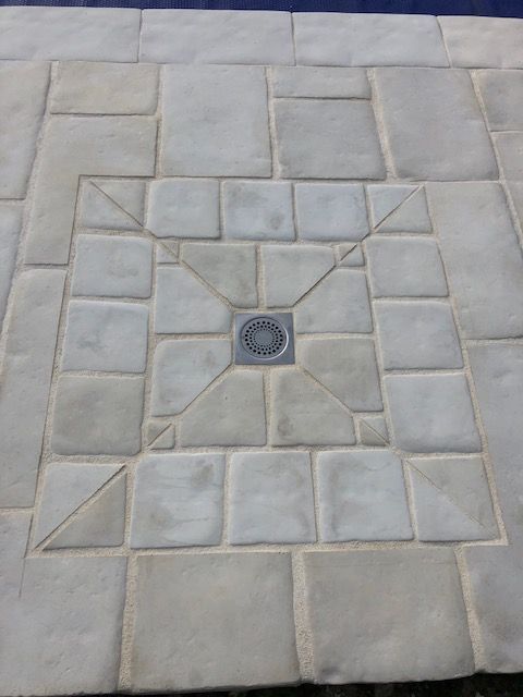 Douche pour piscine en opus