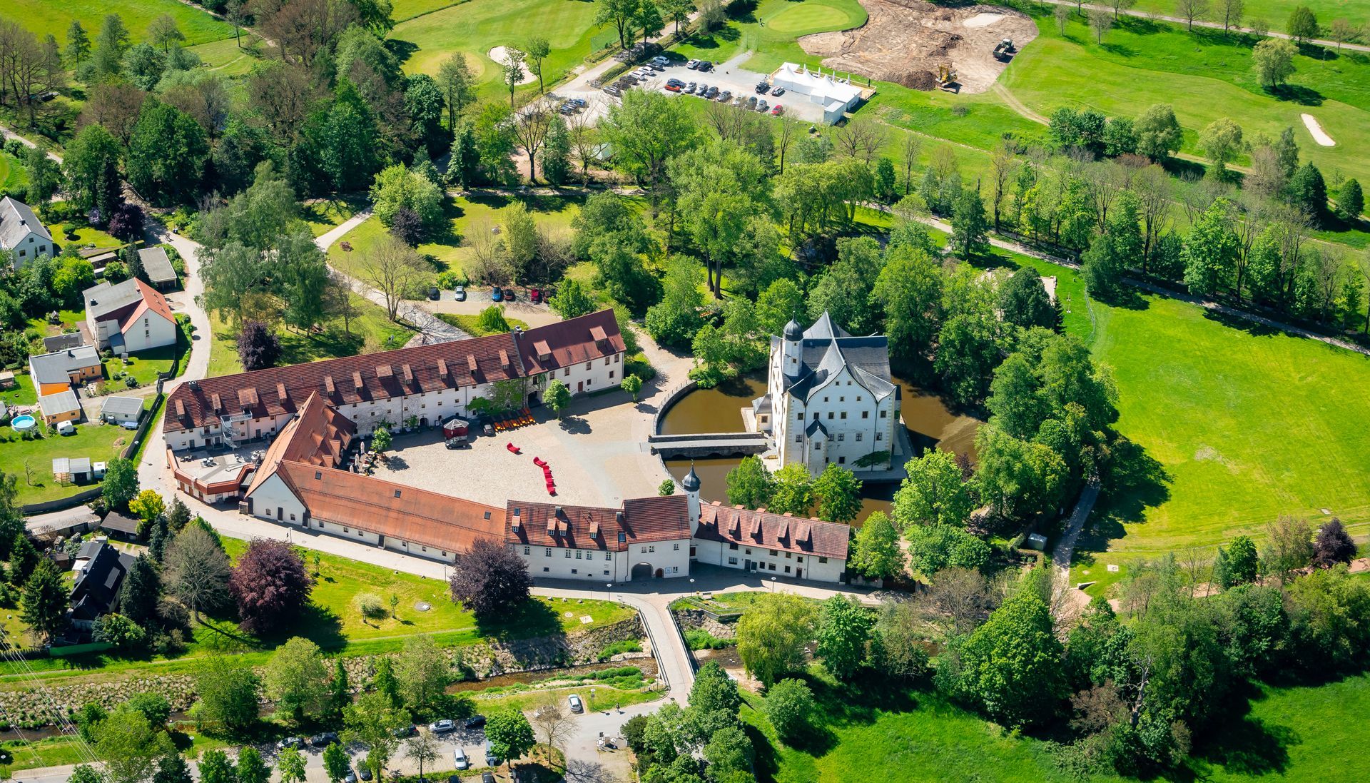 Wasserschloss Klaffenbach in Chemnitz aus der Vogelperspektive
