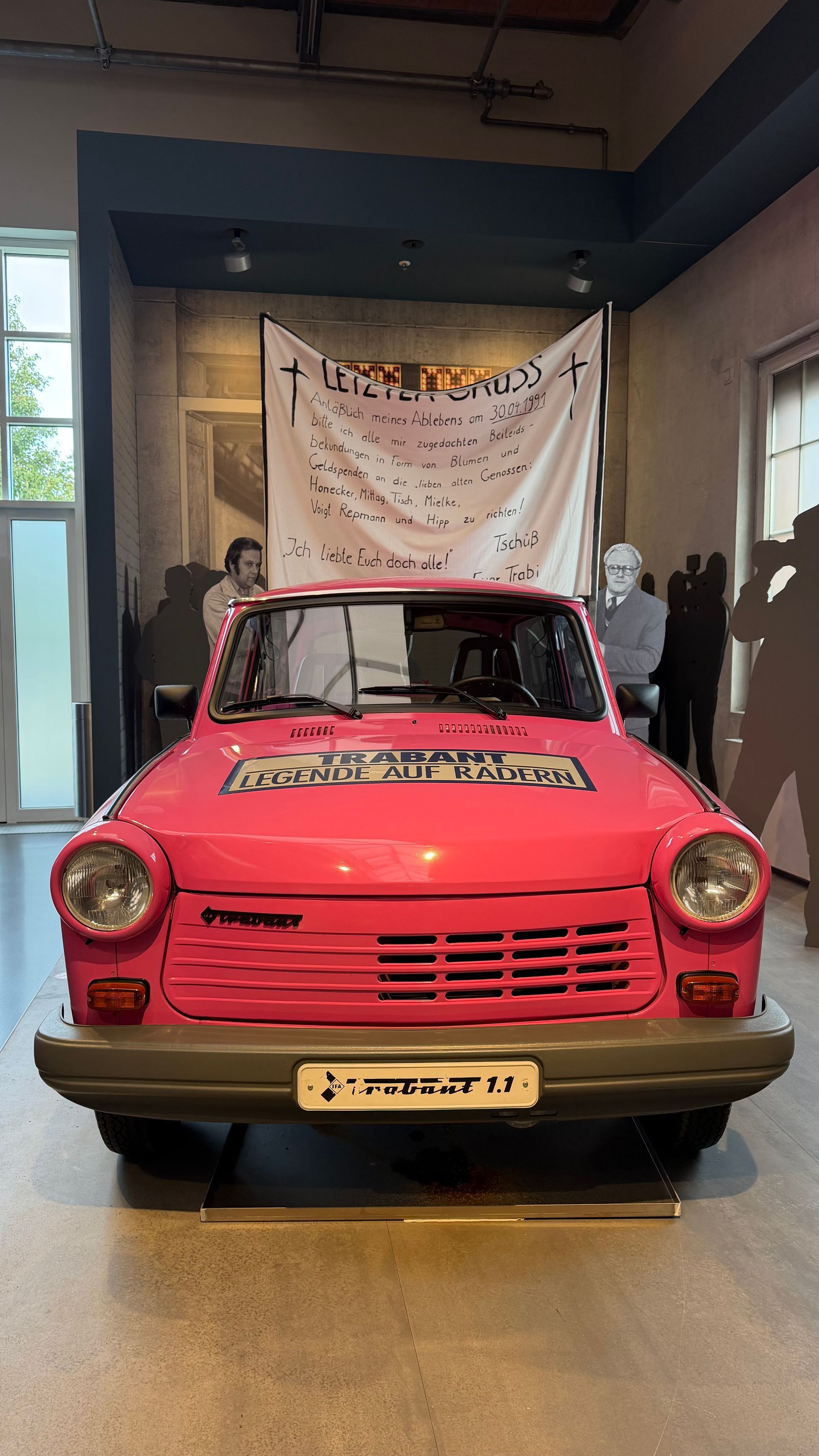 Der letzte Trabant, der in Zwickauer Werk gebaut wurde als Ausstellungsstück im Horch Museum