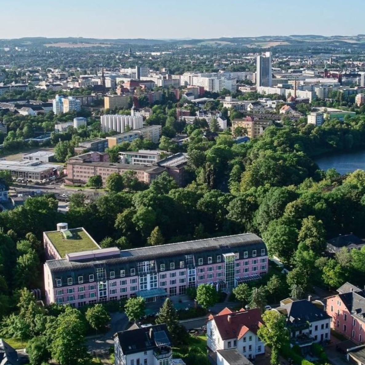 Luftaufnahme vom c/o56 Chemnitz der Frühstücks-Kulisse von Chemnitz