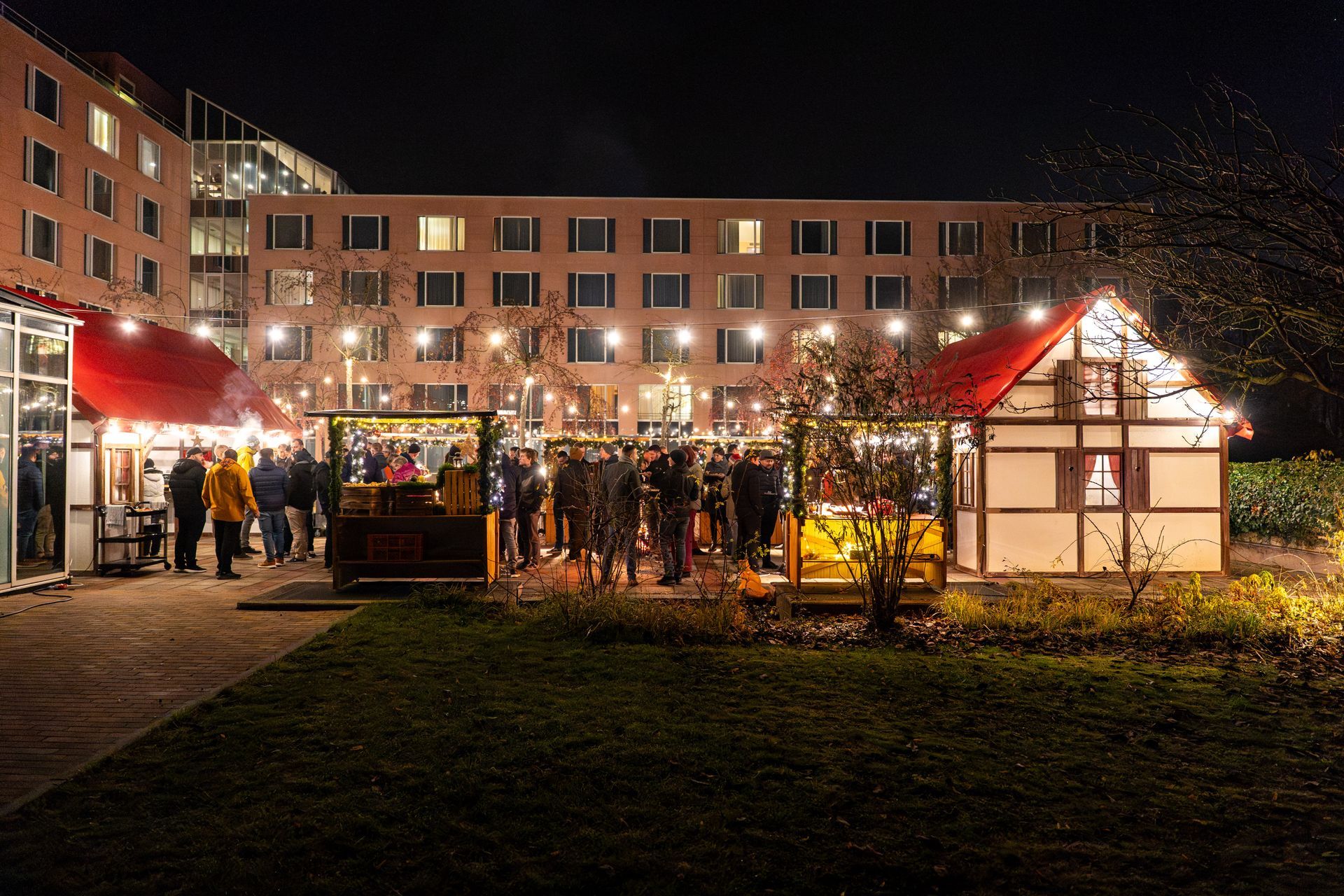 <p class="rteBlock">Christmas market in the hotel garden</p>
