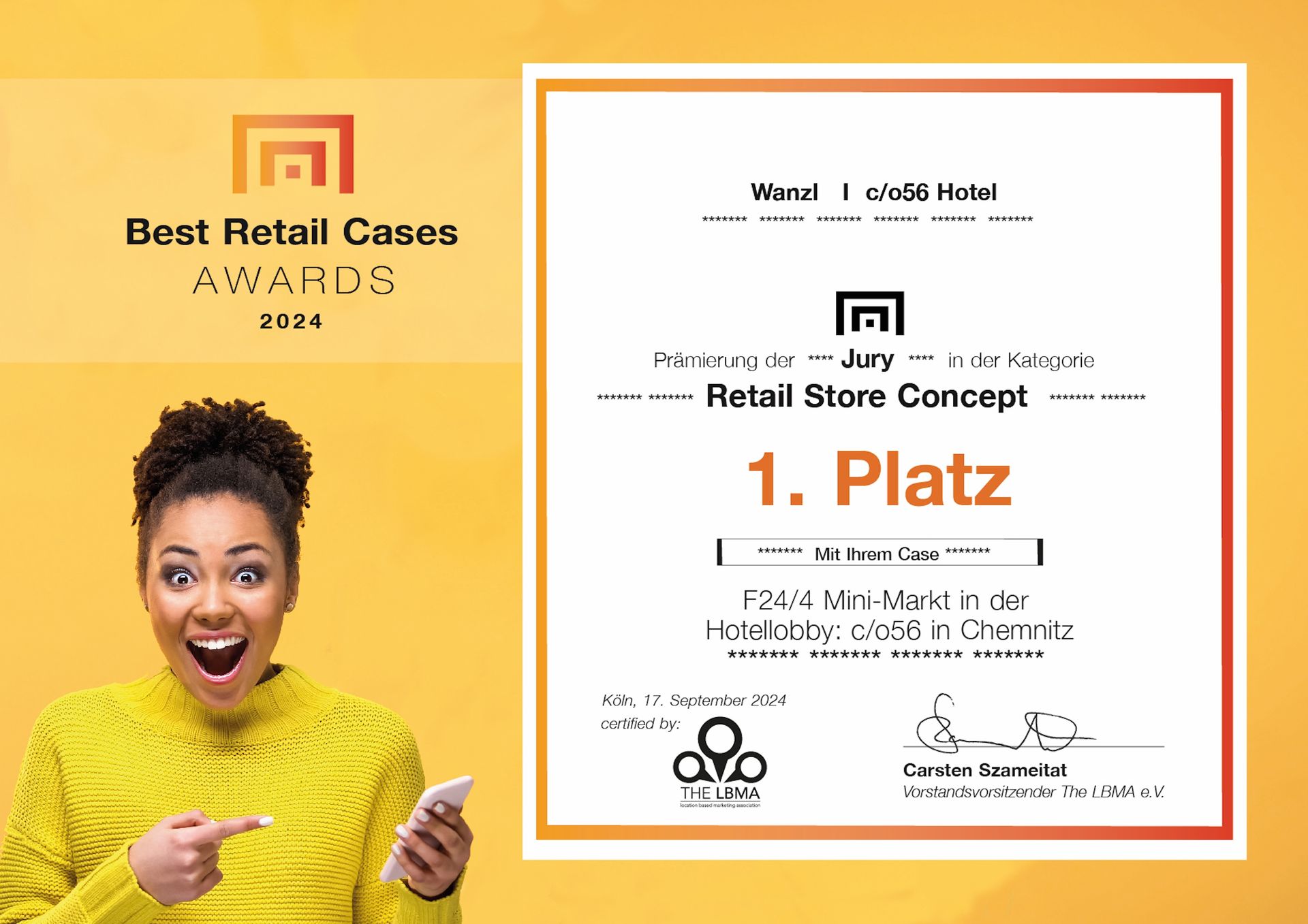 Poster für die Auszeichnung „Beste Verkaufsflächen“ mit lächelndem Model und Urkunde „1. Platz“ auf orangefarbenem Hintergrund