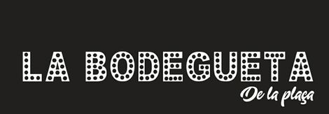 Logotipo: "LA BODEGUETA" con texto "De la playa" sobre fondo negro.