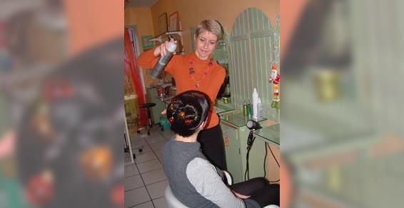 Coiffeuse et cliente