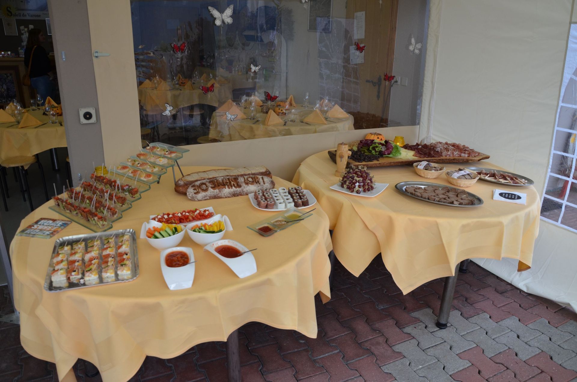 Apero - Hans Bayard Soleil de Varone GmbH