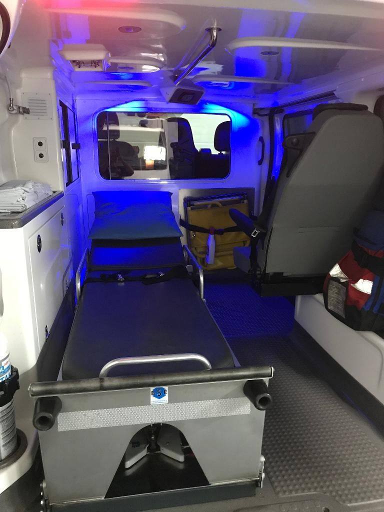 Intérieur Ambulances Ariane 83