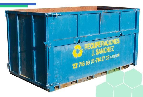 Un contenedor de basura azul que dice recuperaciones j.sanchez.