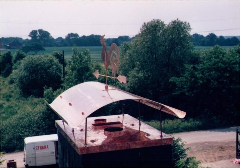 Ein weißer Lieferwagen mit dem Wort Ottawa darauf