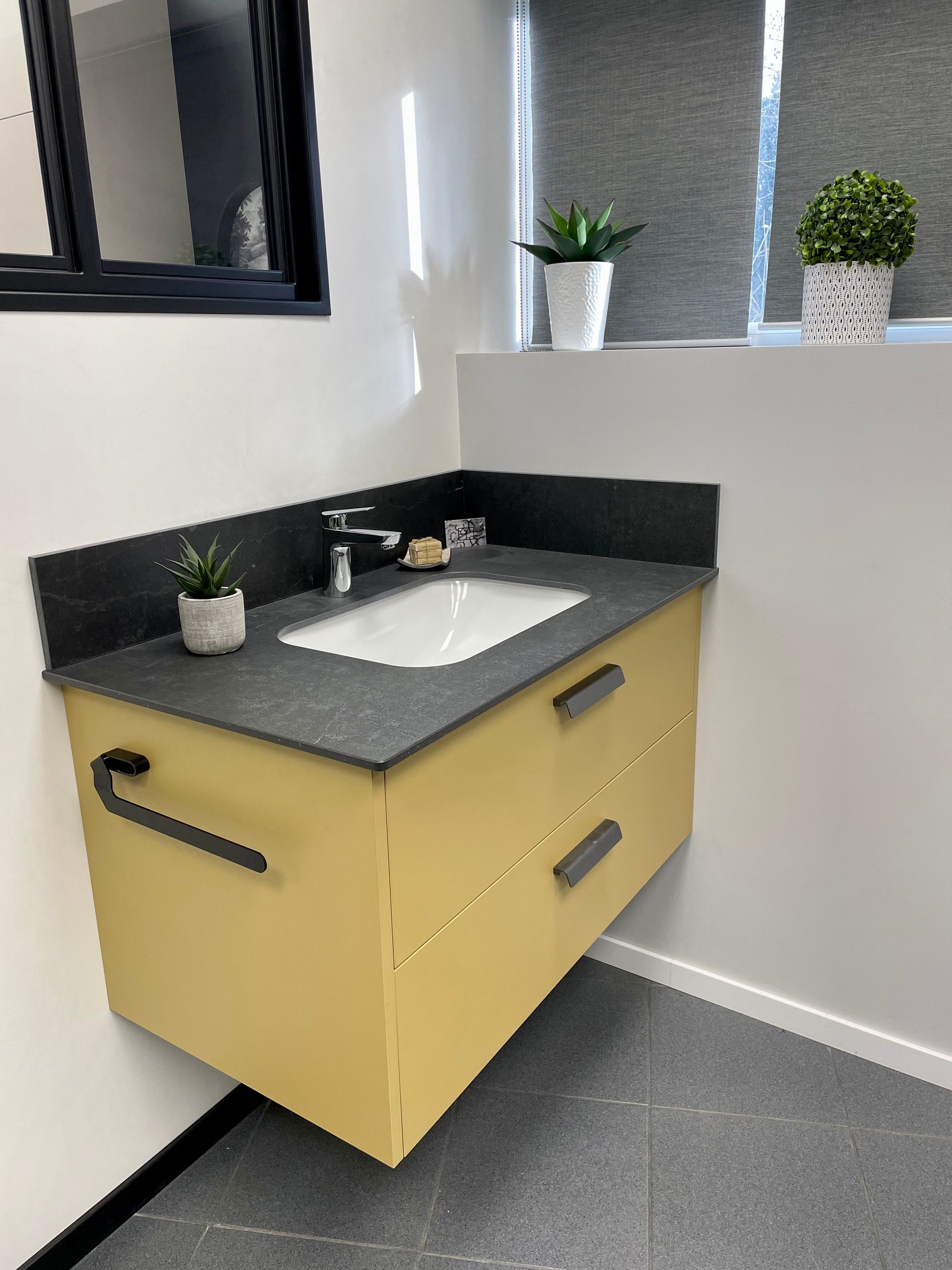 Meuble Chabert Duval couleur safran