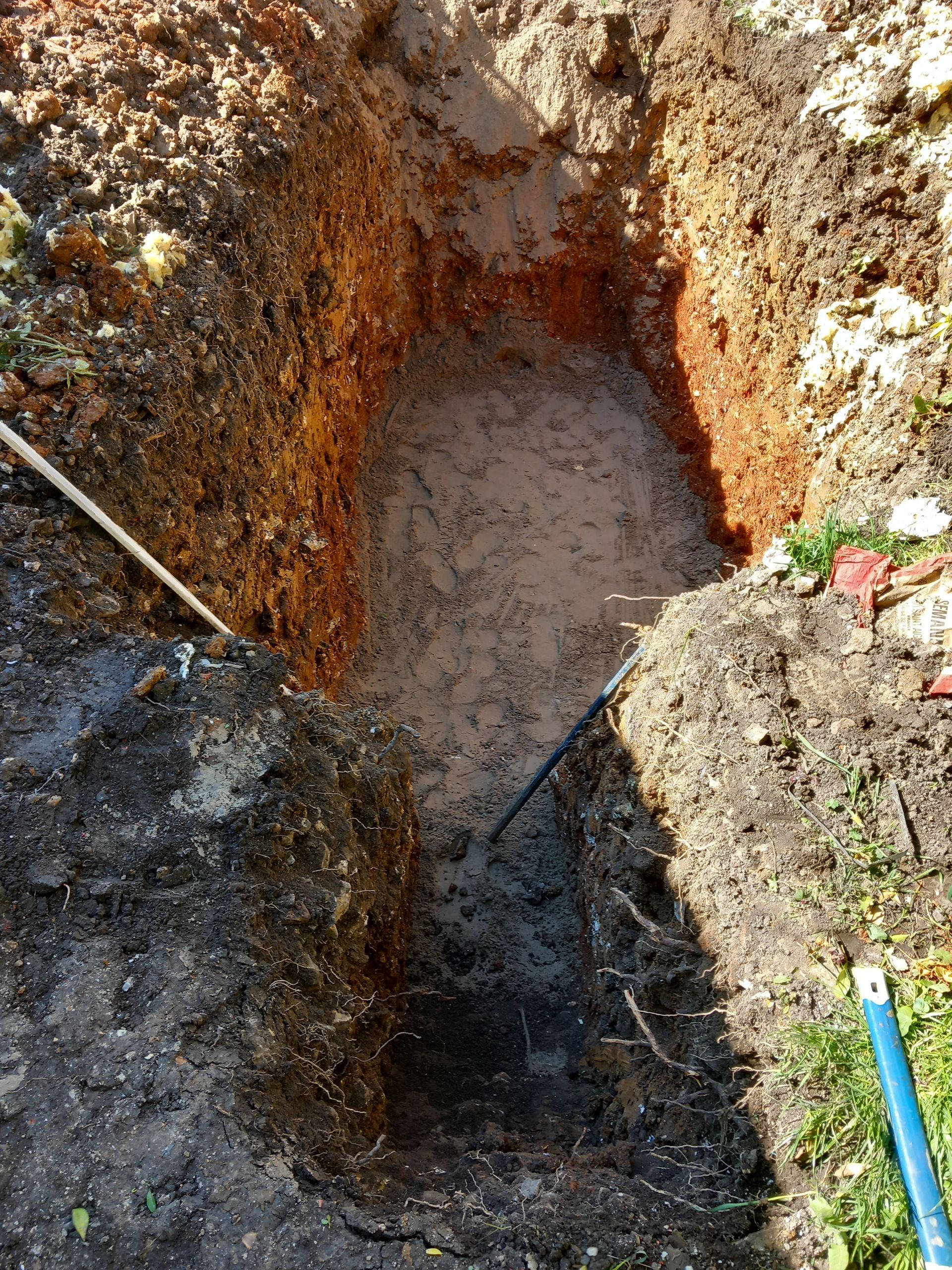 Emplacement creusé pour accueillir une microstation