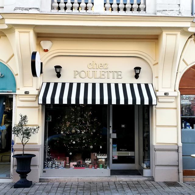 Store boutique vitrine