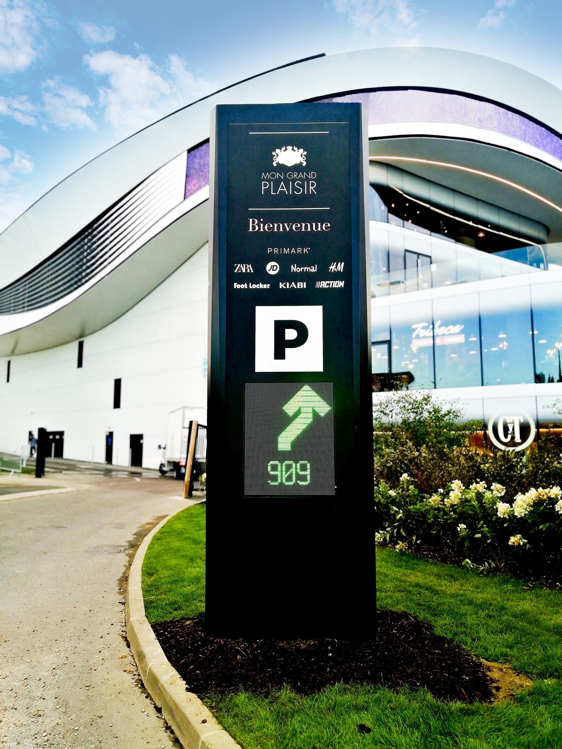 Totem armature acier habillage tôle tablette laquée noir