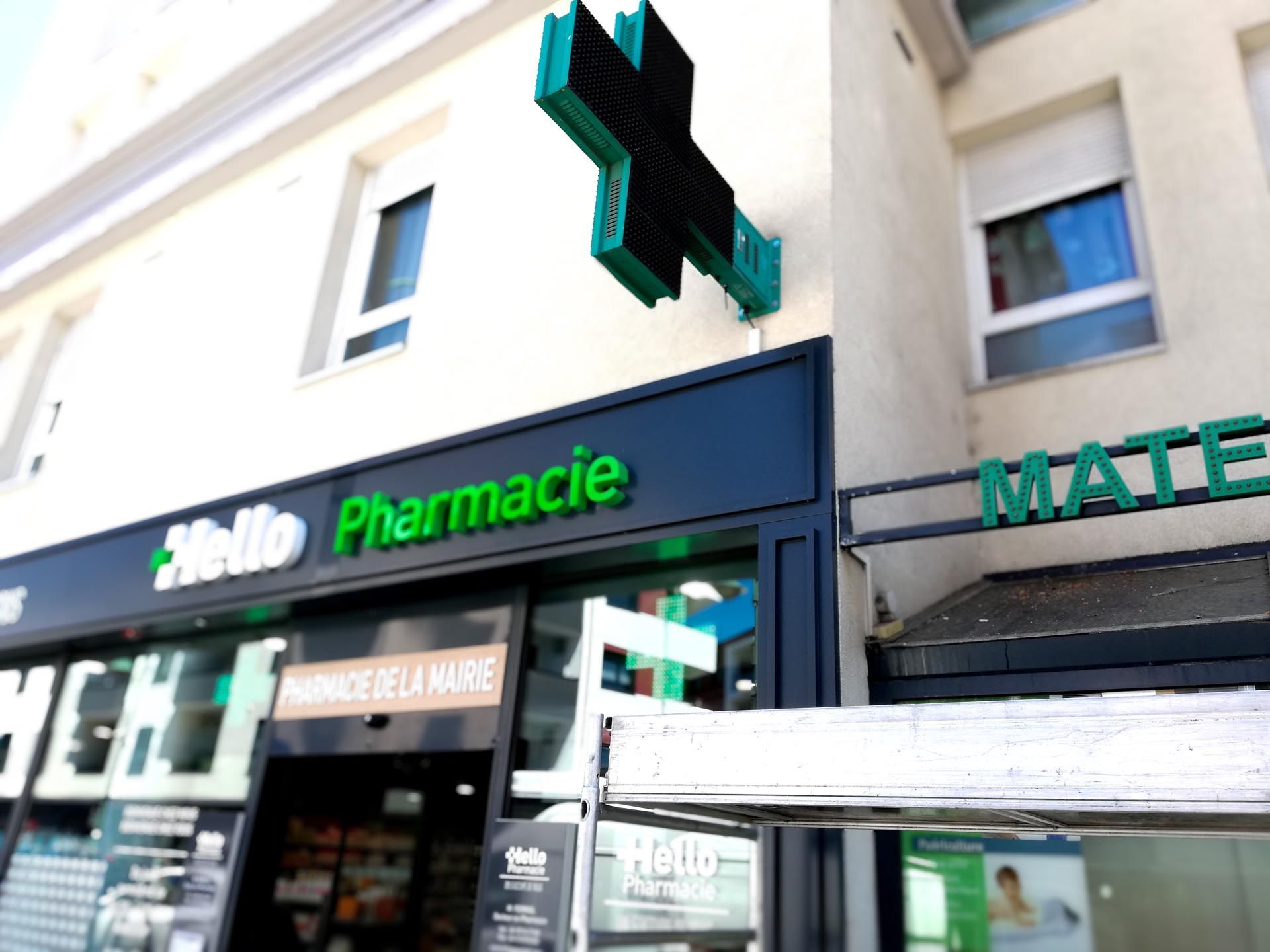 Bandeau enseigne lumineuse croix de pharmacie