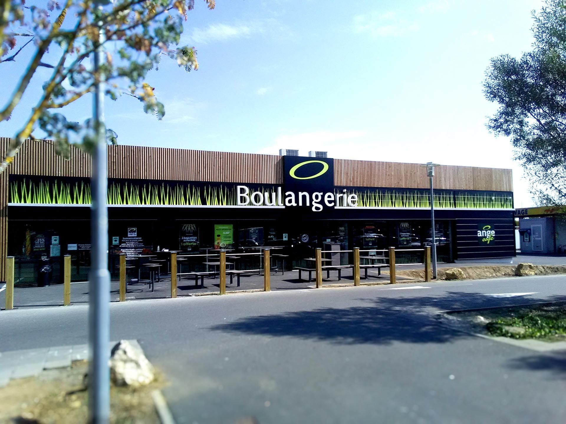 Caisson lumineux boulangerie Ange