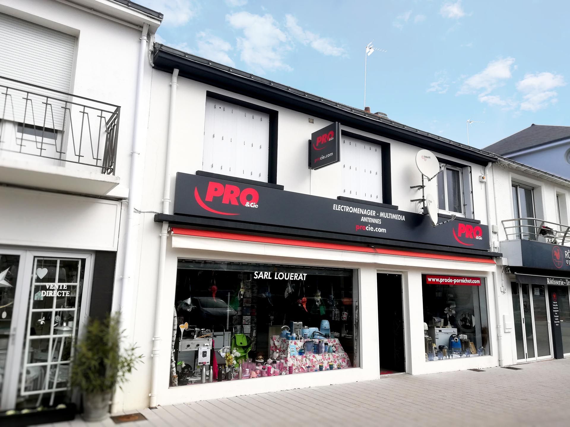 Caisson lumineux logo texte ajouré