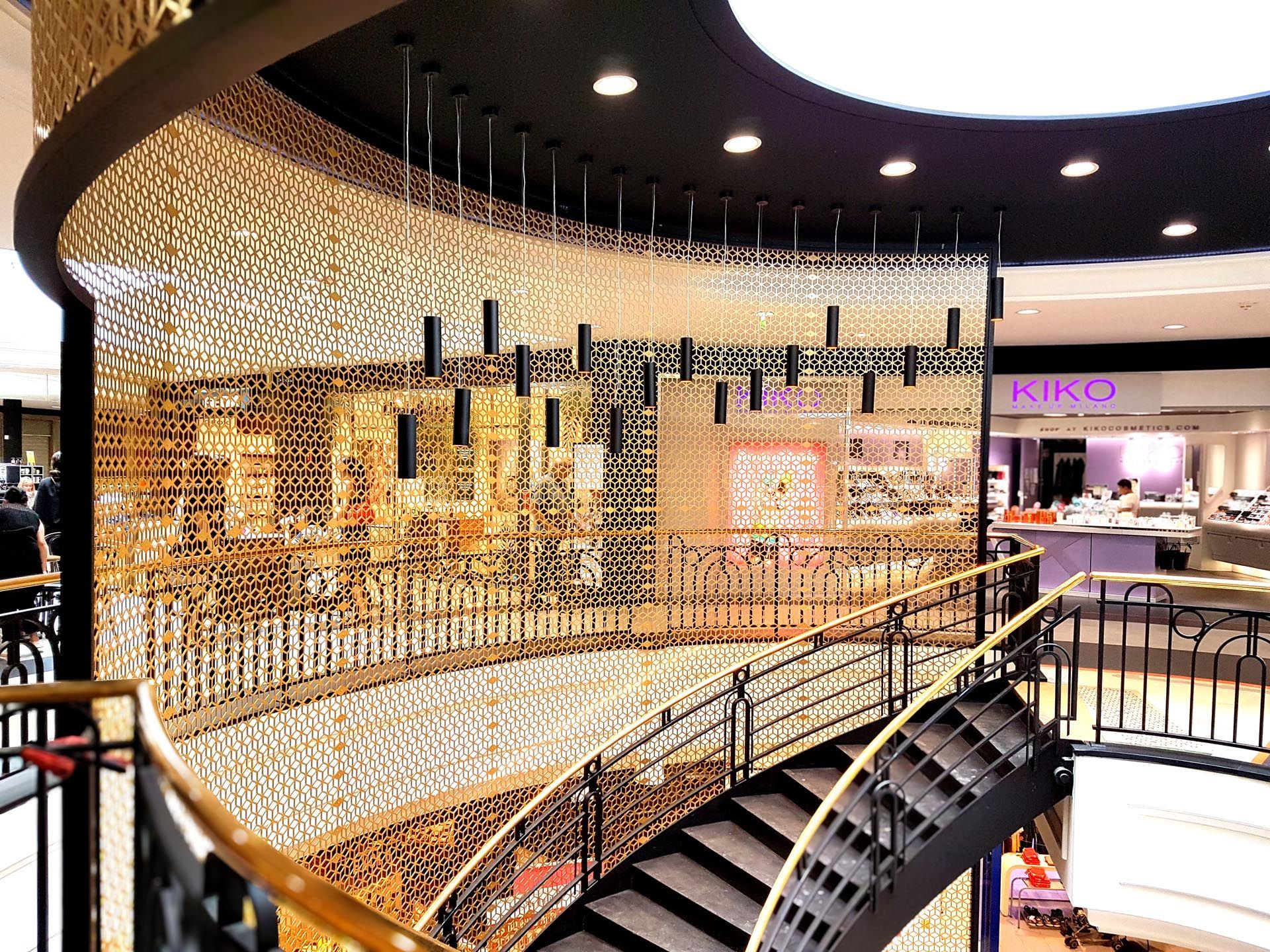 Cloison courbe Passy Plaza design