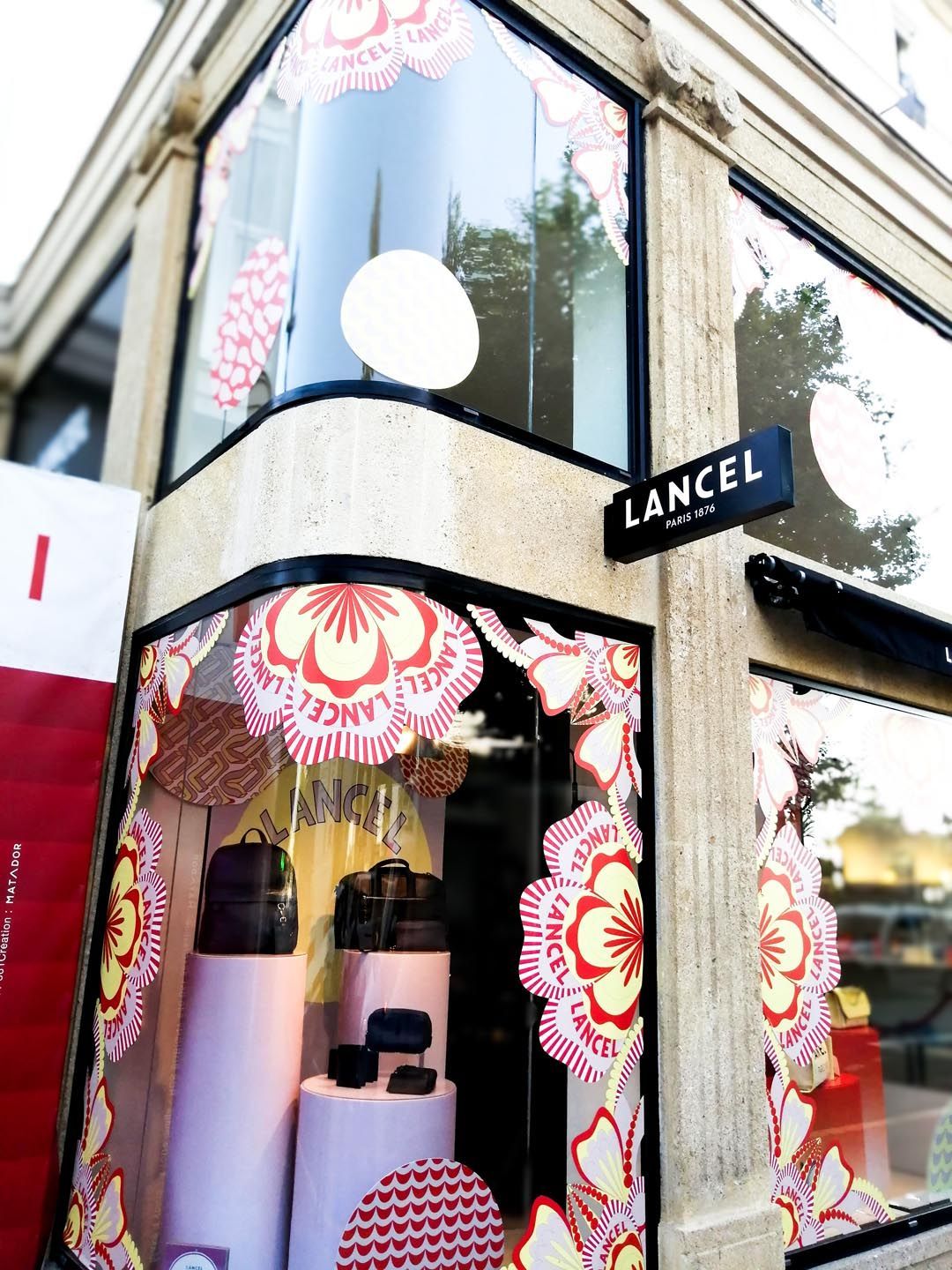 Lettres plexi lumineuses Lancel