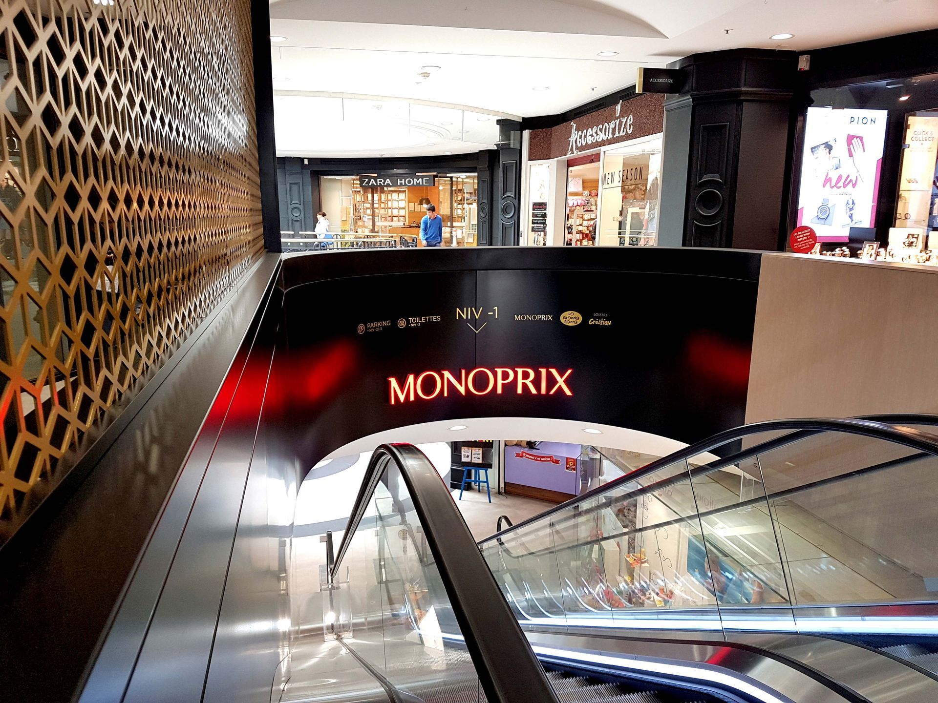 Totem signalétique Passy Plaza