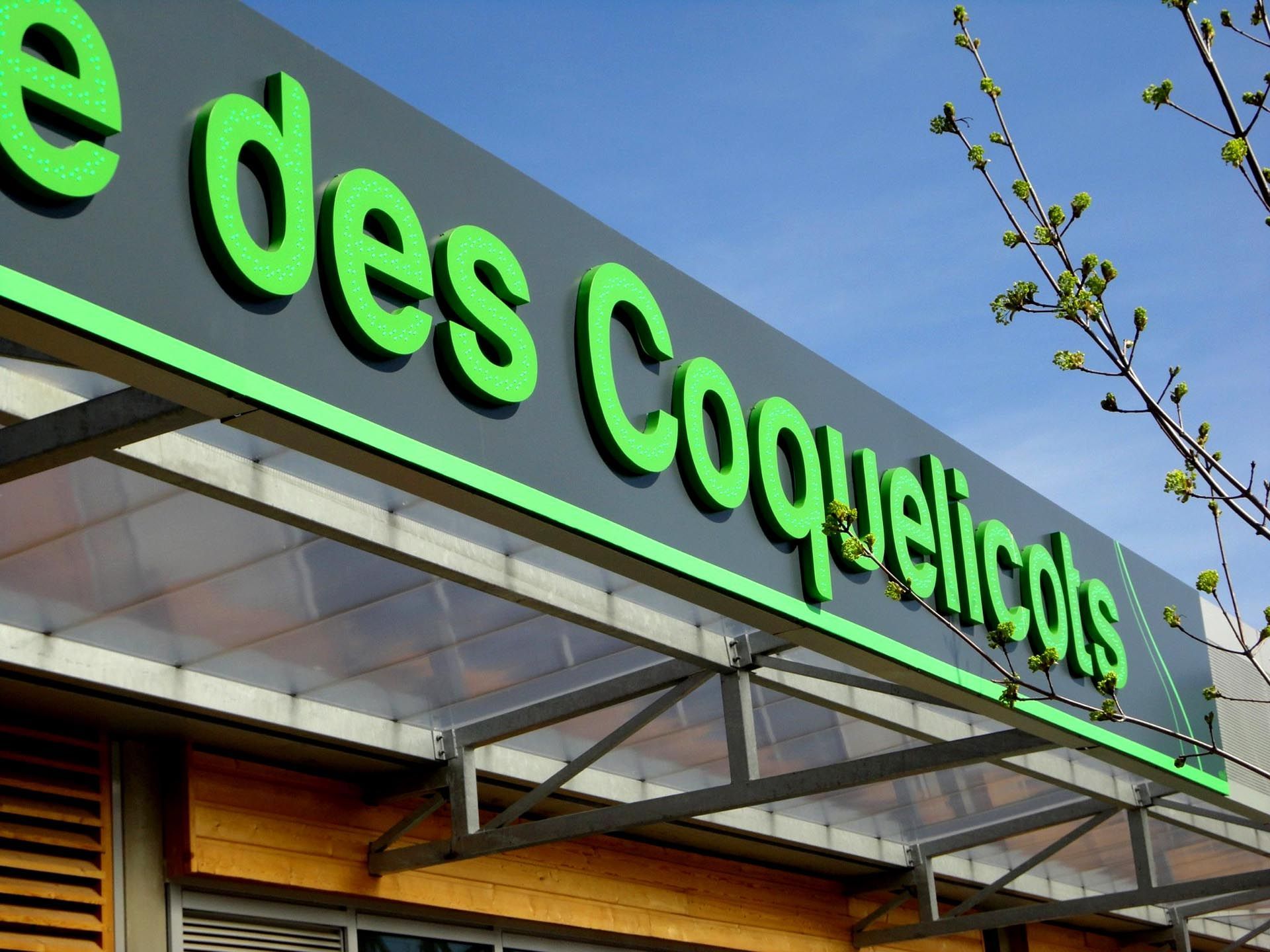 Enseigne lettrage grand format extérieur pharmacie