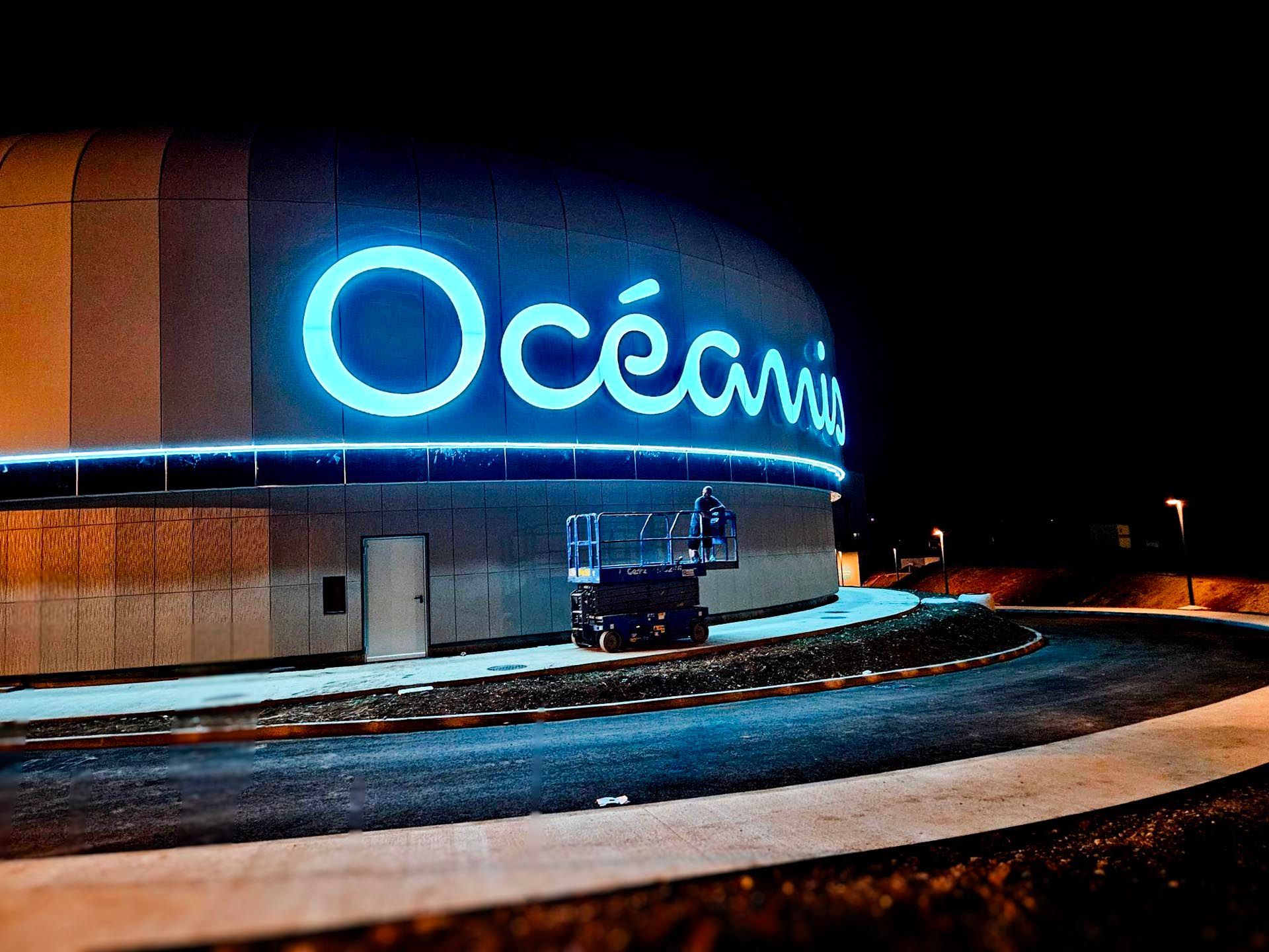 Enseigne lettre 3D lumineuse façade