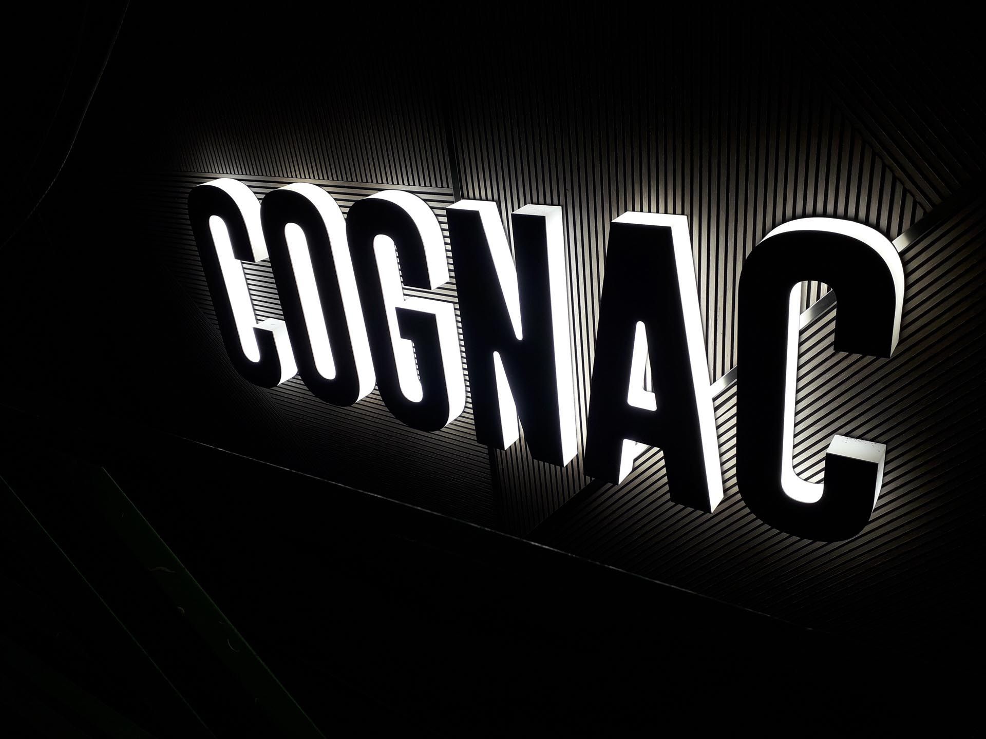 Enseigne lettres relief LED