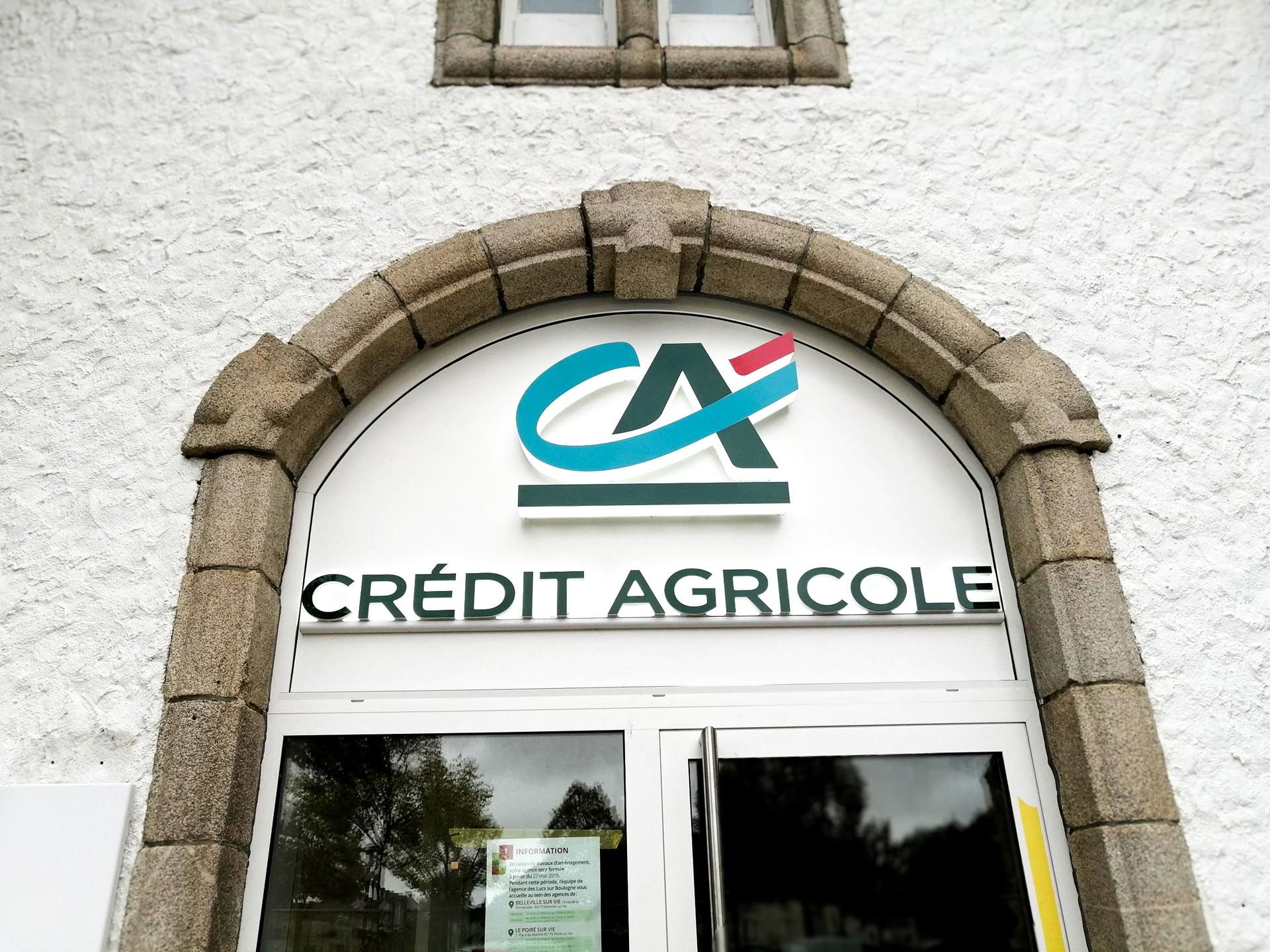 Enseigne lumineuse Crédit Agricole